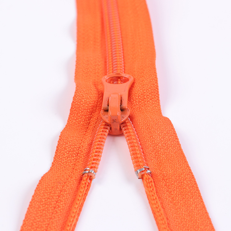 competitive price of no.3 nylon open end zipper customized color 